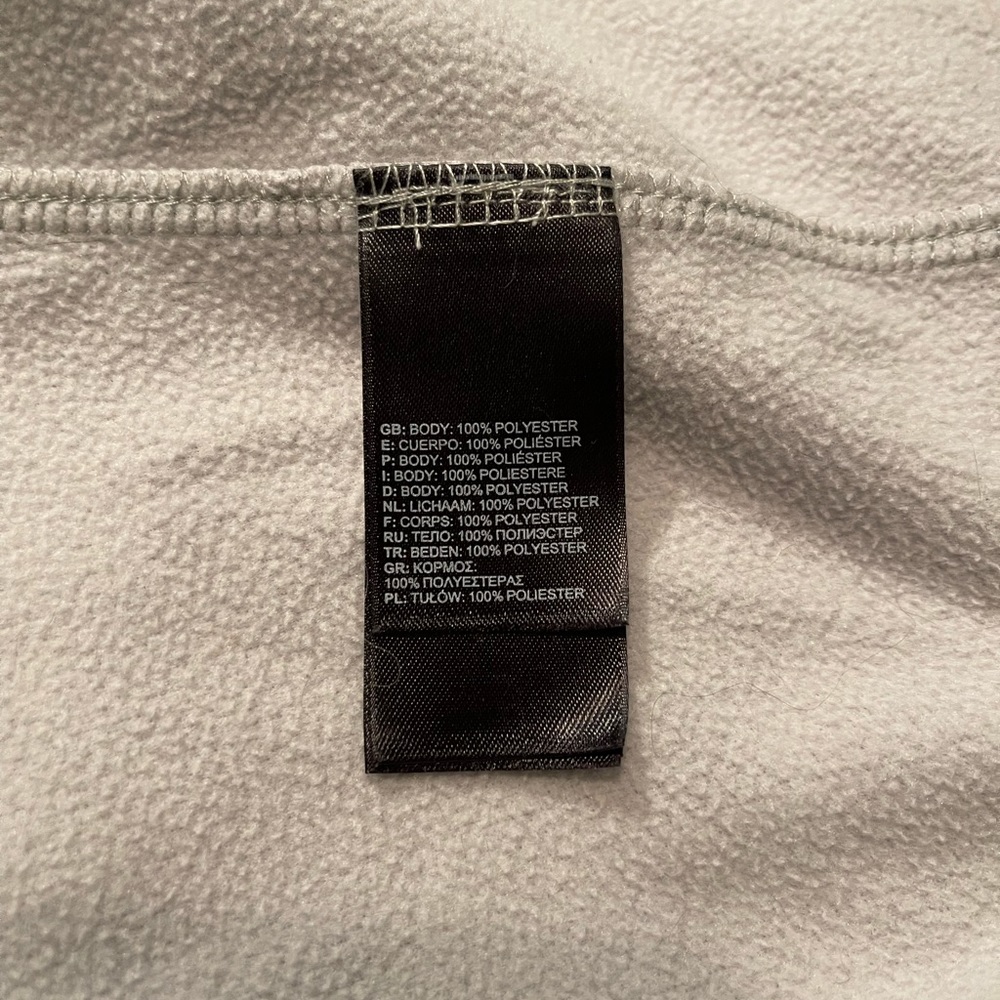 The North Face - Women’s Asymmetrical Zip Up Hoodie - Picture 7 of 7